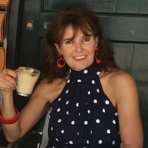 Meet your Posher, Elize